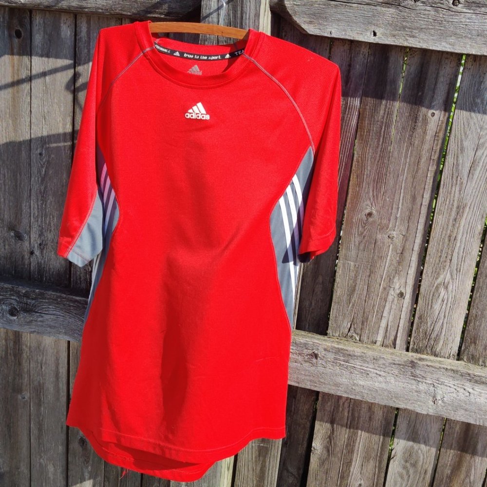 Adidias Red Tee | Large